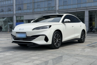 比亚迪 海豹06新能源 2024款 DM-i 120KM尊荣型