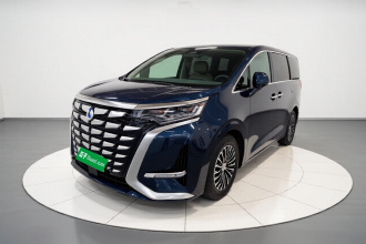 腾势D9 2022款 DM-i 970 四驱旗舰型