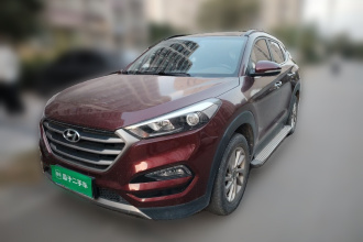 现代 途胜 2015款 1.6T 双离合两驱智能型