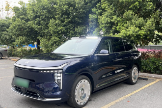 智己汽车 智己LS9 2026款 52 Ultra