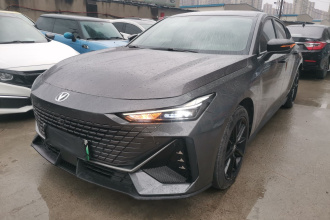 长安UNI-V 智电iDD 2023款  智电iDD 1.5T 113km智趣型（飞快版）