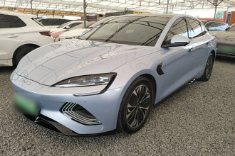 比亚迪 海豹 2022款 550km 标准续航后驱版尊贵型