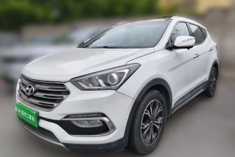 现代 胜达 2017款 2.0T 自动四驱智能型 7座