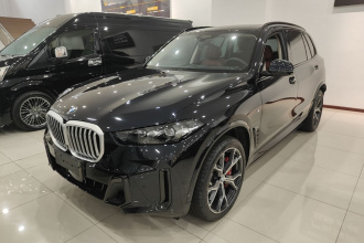 宝马X5 2026款 xDrive 30Li 尊享型M运动曜夜套装