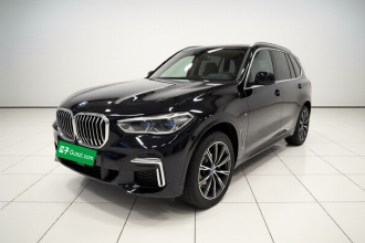 宝马X5 2022款 改款 xDrive 30Li 尊享型M运动套装