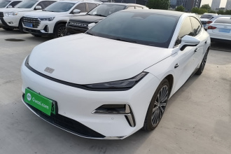 吉利银河 银河星耀8 2025款 130km EM-i 旗舰版