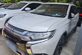 三菱 欧蓝德 2019款 2.0L 两驱畅享版 5座 国V