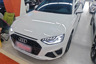 奥迪A4L 2025款 200万辆悦享版 40 TFSI 时尚动感型