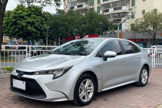 丰田 雷凌 2022款 双擎 1.8H E-CVT领先版