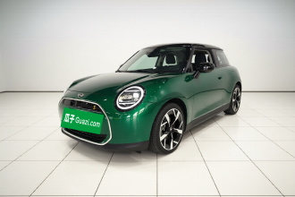 电动MINI COOPER 2024款 452km COOPER SE 艺术家