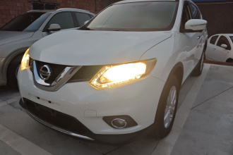 日产 奇骏 2014款 2.0L CVT舒适版 2WD