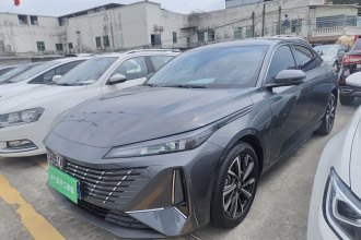 长安 逸动 2024款 1.5T GDI自动 尊贵型