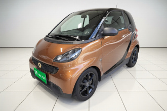 smart fortwo 2015款 1.0 MHD 新年特别版