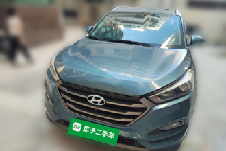现代 途胜 2015款 1.6T 双离合两驱智能型