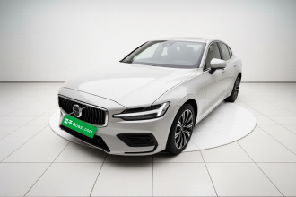 沃尔沃S60 2025款 B4 智远豪华版