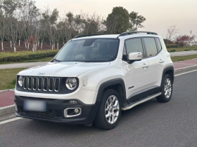 Jeep 自由侠 2018款 互联大屏版 180T 自动劲能版