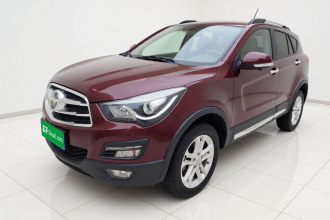 海马S5 2015款 1.5T CVT豪华型运动版