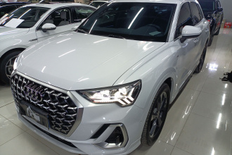 奥迪Q3 2024款 35 TFSI 时尚动感型