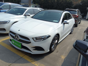 奔驰A级 2022款 A 180 L 运动轿车