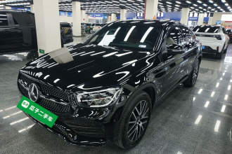 奔驰GLC轿跑 2023款 GLC 260 4MATIC 轿跑SUV
