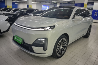 深蓝汽车 深蓝S09 2025款 四驱Ultra+ 高定版