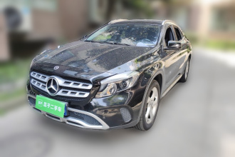 奔驰GLA 2018款 GLA 200 动感型