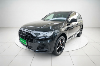 奥迪Q7 2022款 55 TFSI quattro S line冰雪运动版