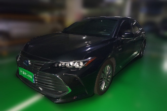 丰田 亚洲龙 2019款 双擎 2.5L XLE尊贵版 国VI