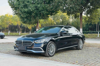 奔驰E级 2023款 E 300 L 豪华型