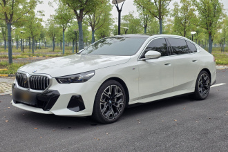 宝马5系 2024款 530Li 尊享型 M运动套装
