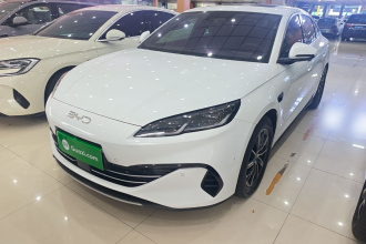 比亚迪 海豹06新能源 2025款 DM-i 智驾版 120KM尊荣型