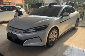 比亚迪 汉L 2025款 DM-i 200KM激光雷达旗舰型