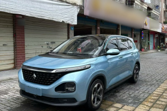 宝骏RM-5 2019款 1.5T CVT 24小时在线豪华型 7座