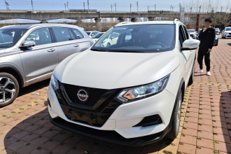 日产 逍客 2023款 经典 2.0L CVT XV舒适版