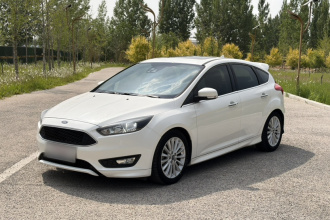 福特 福克斯 2017款 两厢 EcoBoost 180 自动运动型