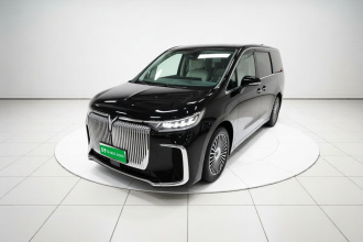 岚图汽车 岚图梦想家 2025款 PHEV 四驱尊贵鲲鹏版