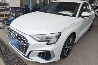 奥迪A3 2023款 改款 A3L Limousine 35 TFSI 进取运动型