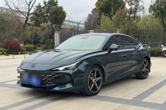 名爵 MG7 2023款 2.0T 自动Trophy+激擎耀世版