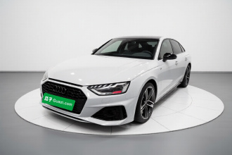 奥迪A4L 2022款 45 TFSI quattro 臻选动感型