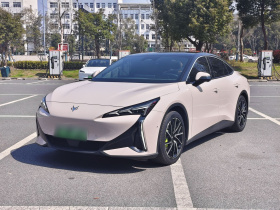 ARCFOX极狐 极狐 阿尔法S5 2024款 708MAX 200kW