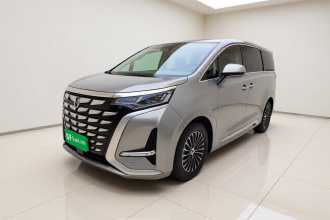 腾势D9 2022款 DM-i 970 四驱尊荣型