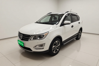 宝骏560 2015款 1.8L 手动豪华型