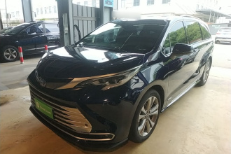 丰田 赛那SIENNA 2023款 2.5L混动 铂金版
