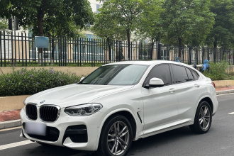 宝马X4 2021款 xDrive 25i M运动套装