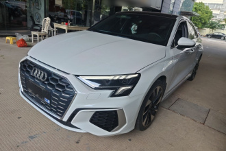 奥迪A3 2022款 A3L Limousine 35 TFSI 时尚运动型