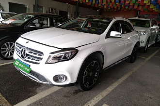 奔驰GLA 2017款 GLA 220 4MATIC 时尚型