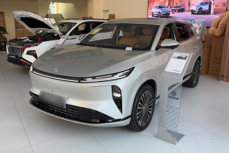 东风风神L8 2025款 185KM梦想版