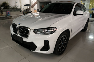 宝马X4 2022款 xDrive 25i M运动套装