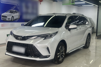 丰田 格瑞维亚 2024款 2.5L混动 尊贵PLUS四驱版