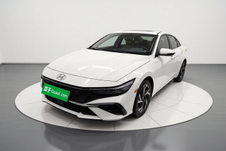 现代 伊兰特 2023款 1.5L CVT LUX尊贵版